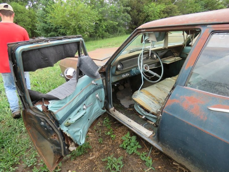 1965-chevrolet-biscayne-4dr-sedan-image-6