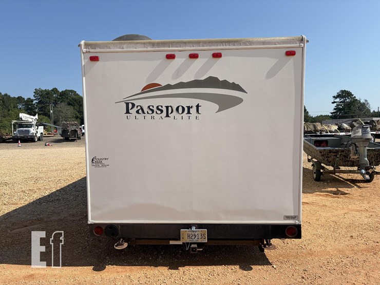 2007-keystone-rv-co-passport-ultra-lite-280bh-image-4