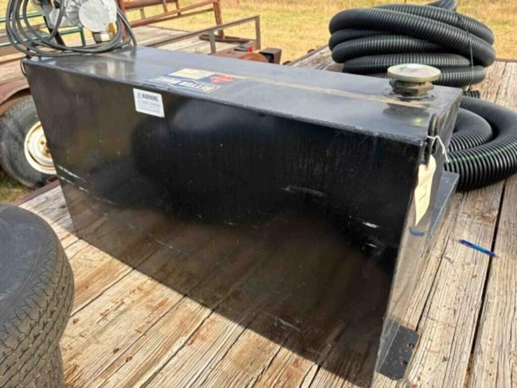 better-built---100-gal-l-shape-fuel-tank-w/pump-image-3