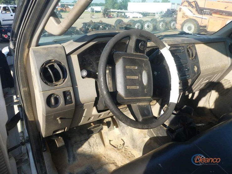 2010-ford-f250-image-9