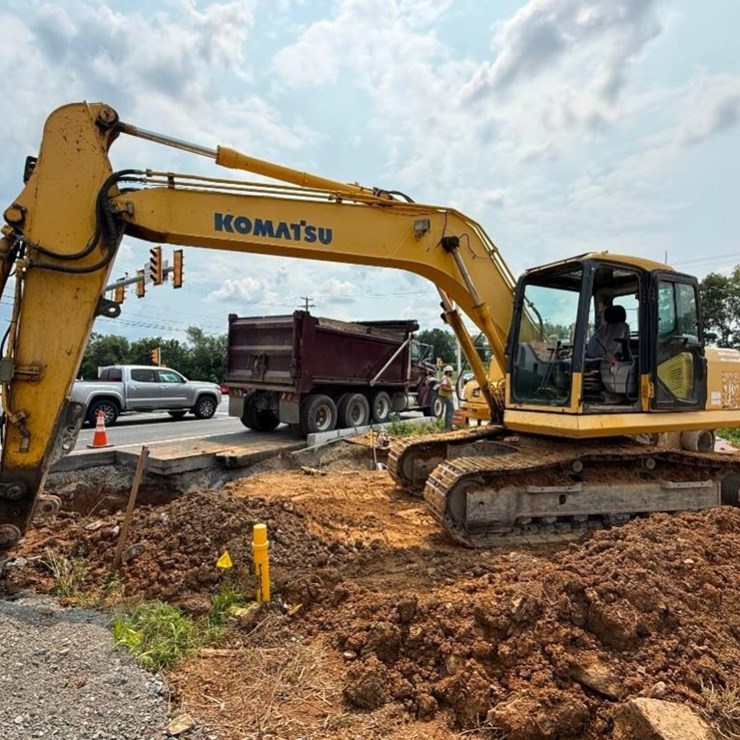 KOMATSU PC160 LC