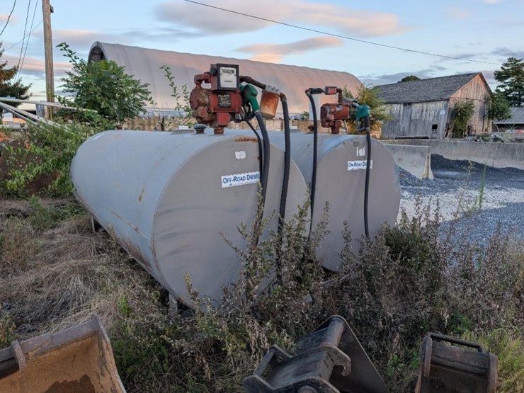 1,000-gallon-diesel-tank-w/pump-image-1