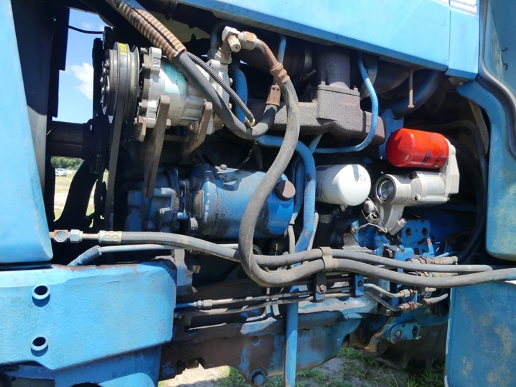 ford-7710-image-11