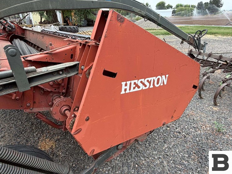 hesston-1160-image-32