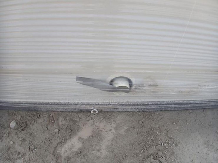 unused-bastone-portable-restroom-(small)-image-10