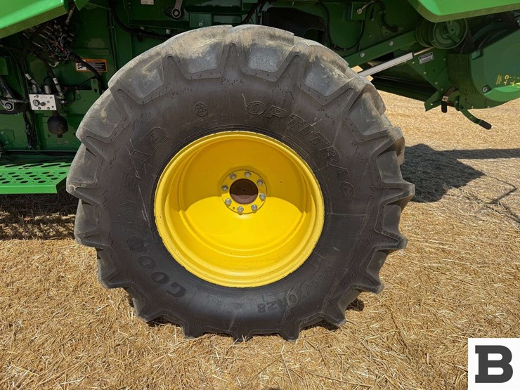 2014-john-deere-s660-image-31
