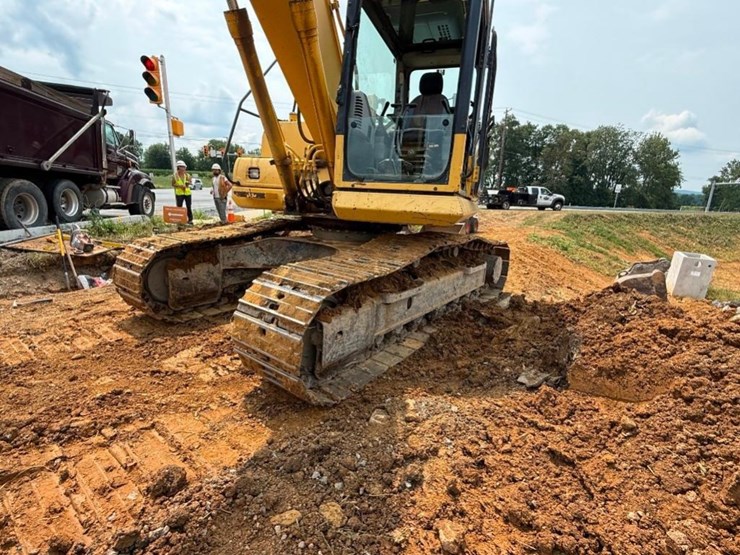 komatsu-pc160-lc-image-4