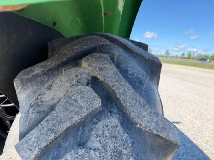 2015-john-deere-5085e-image-45