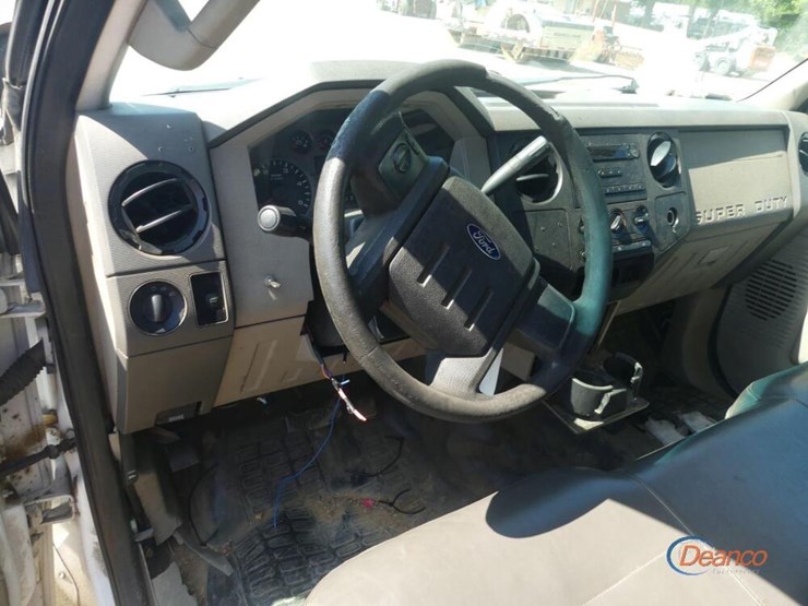 2009-ford-f350-image-9