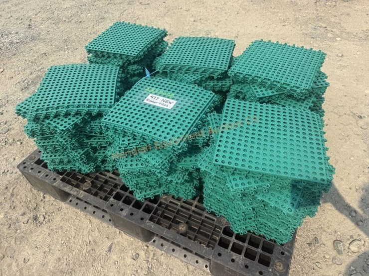 ~477--interlocking-rubber-floor-tiles-image-1