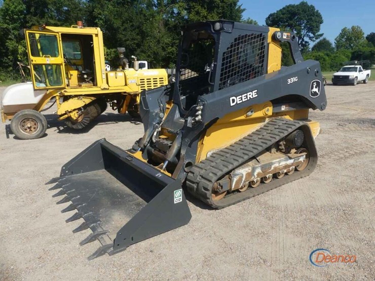 2024-deere-331g-image-16