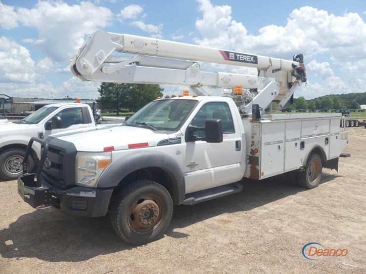 2014-ford-f550-image-14