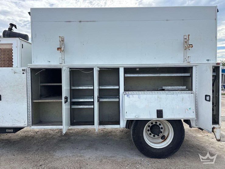 2018-international-durastar-4300-image-22