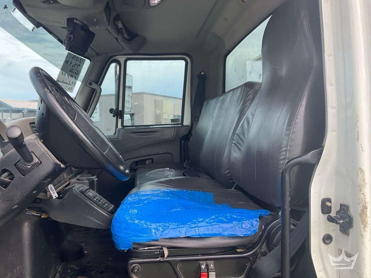 2016-international-durastar-4300-image-22
