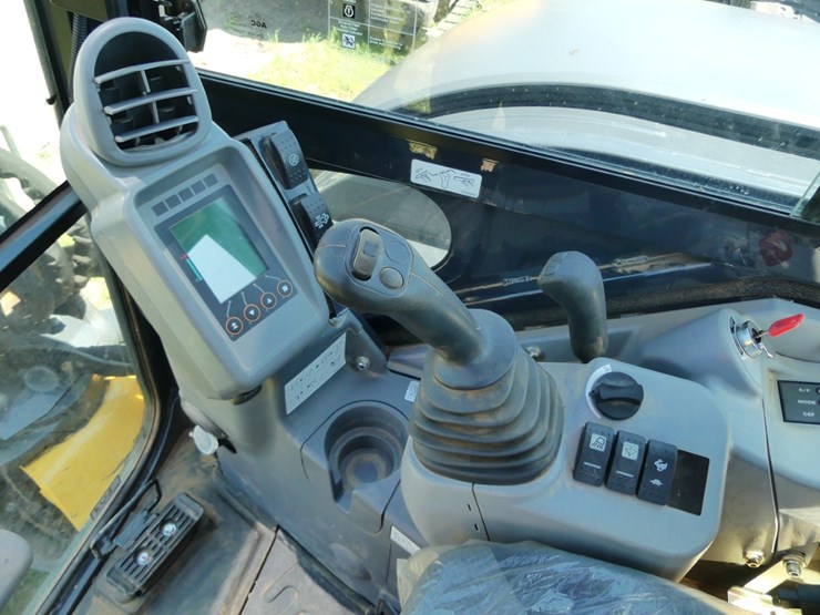 deere-60p-image-14