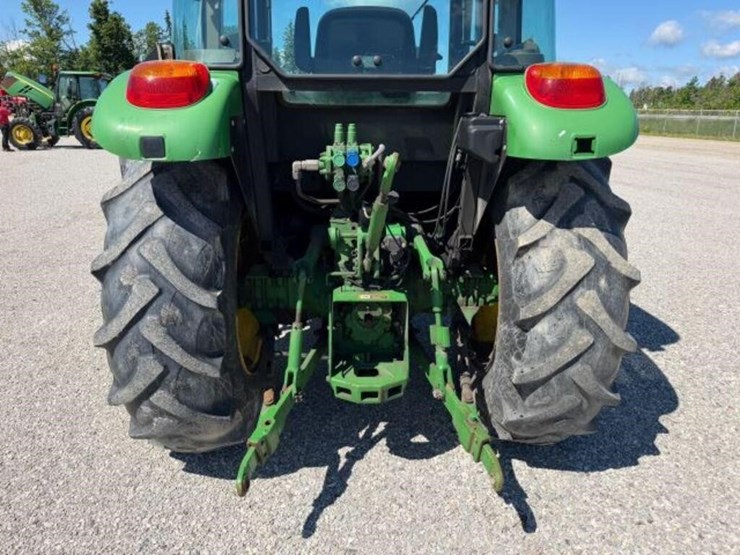 2015-john-deere-5085e-image-34