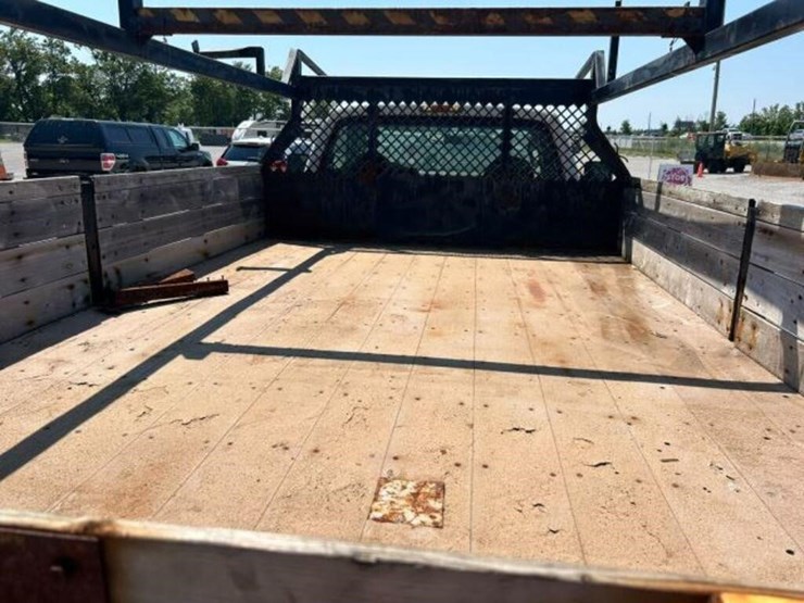 2009-ford-f550-image-44