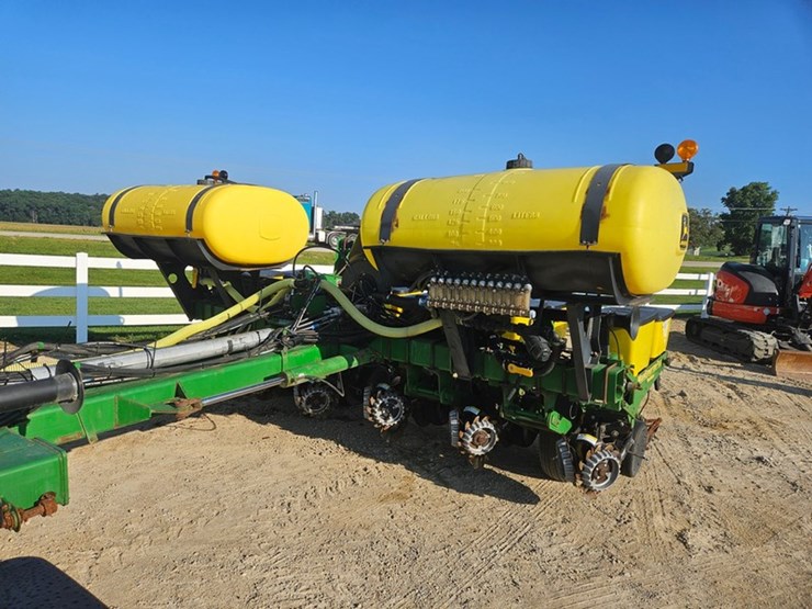 john-deere-1770-image-28