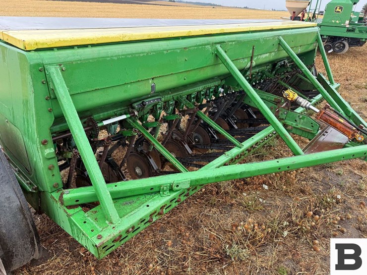 john-deere-8350-image-35