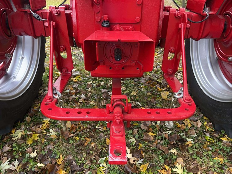 1970-farmall-544-hydro-gas-row-crop-golden-demonstrator-image-44