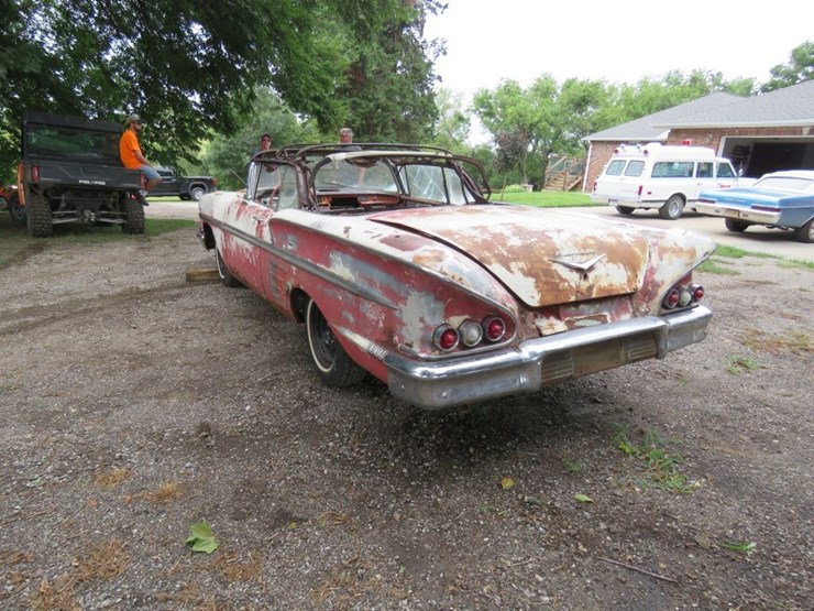 1958-chevrolet-impala-convertible-image-7