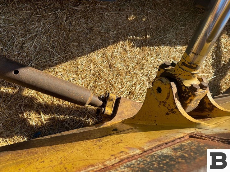 2006-komatsu-d65px-15e0-image-17