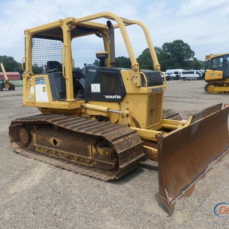 2007 KOMATSU D39PX-21