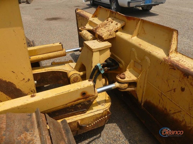 2007-komatsu-d39px-21-image-9