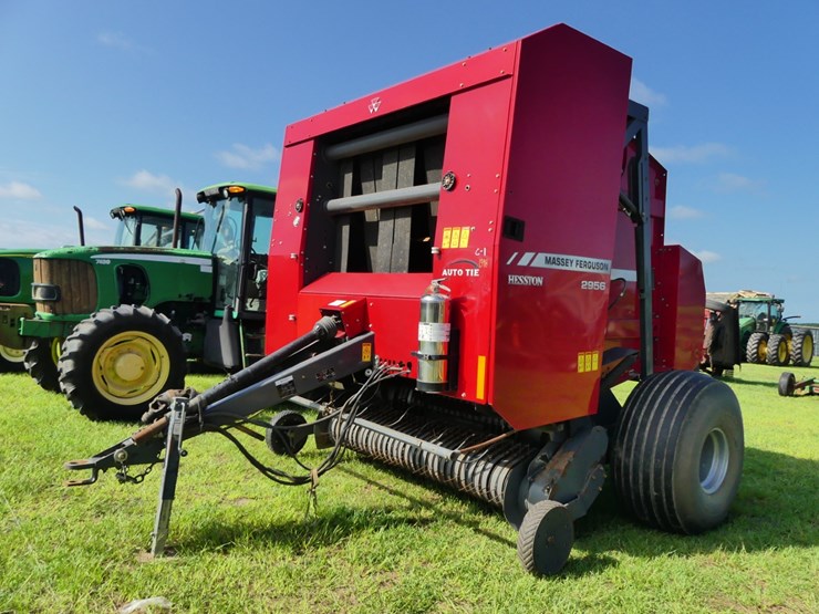 massey-ferguson-2956-image-2