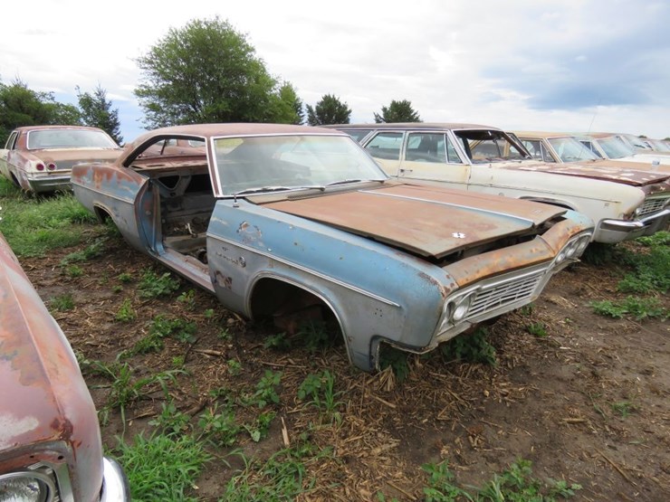 1966-chevrolet-impala-2dr-ht-image-1