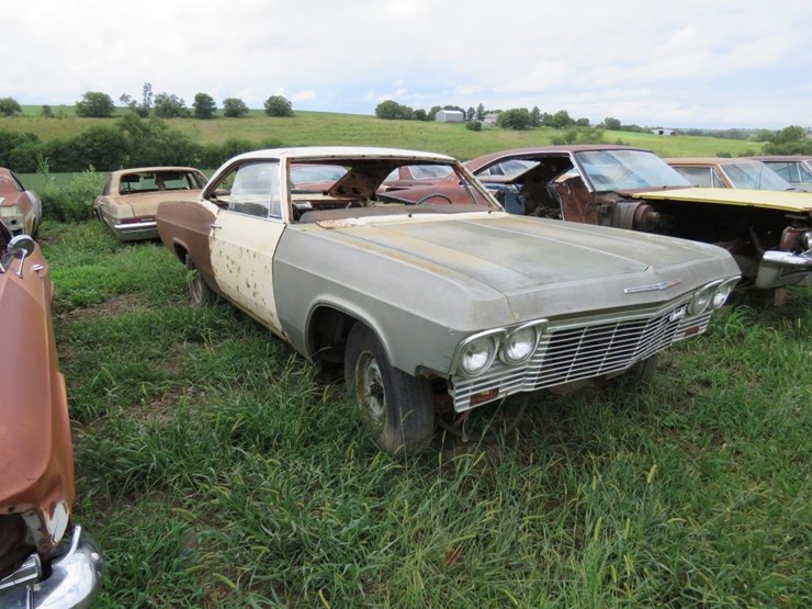 1965-chevrolet-impala-ss-2dr-ht-image-1