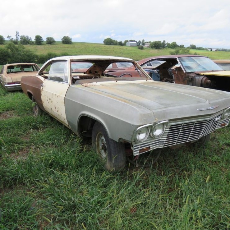 1965 Chevrolet Impala SS 2dr HT
