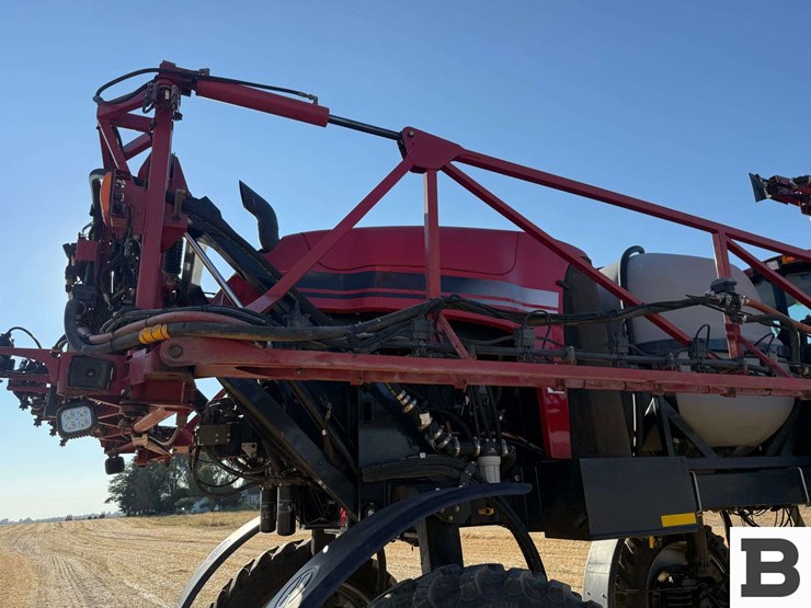 2018-case-ih-patriot-2250-image-35