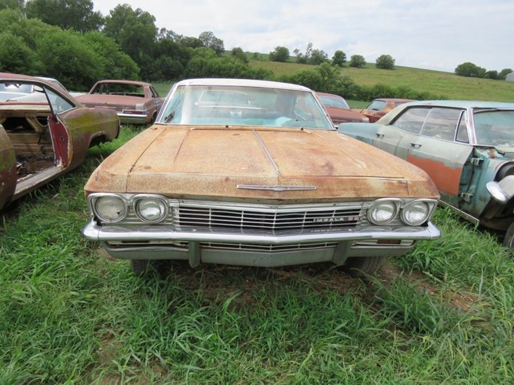 1965-chevrolet-impala-ss-2dr-ht-image-2