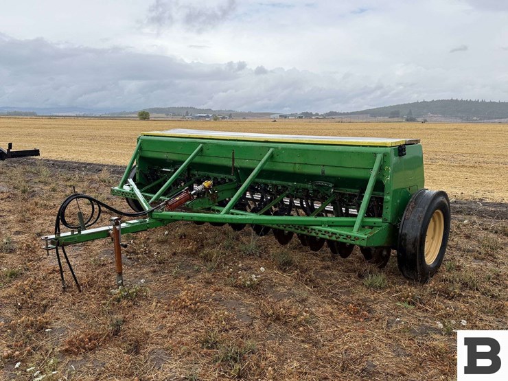 john-deere-8350-image-1