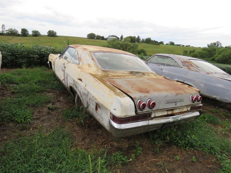 1966-chevrolet-impala-2dr-ht-image-5