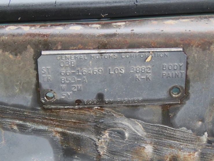 1966-chevrolet-impala-4dr-sedan-image-8
