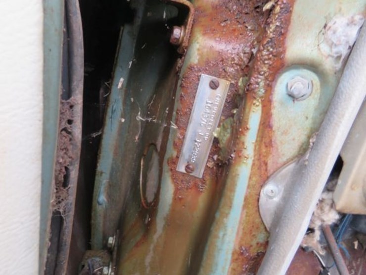 1966-chevrolet-impala-2dr-ht-image-11