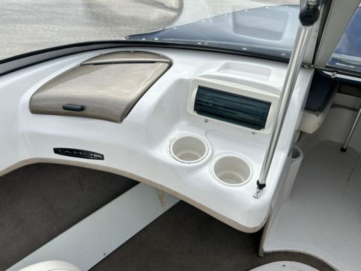 2005-tahoe-q6-20-ft-bowrider-bujd66twf505-image-43