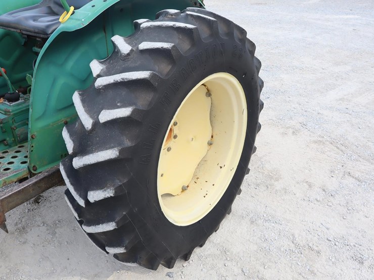 1985-john-deere-950-image-11