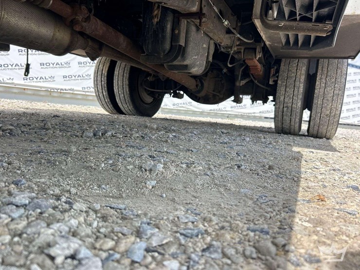 2016-ford-f550-image-25
