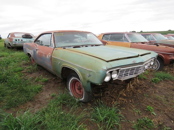 1966-chevrolet-impala-ss-2dr-ht-image-1
