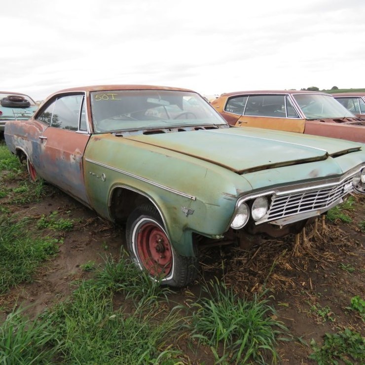 1966 Chevrolet Impala SS 2dr HT