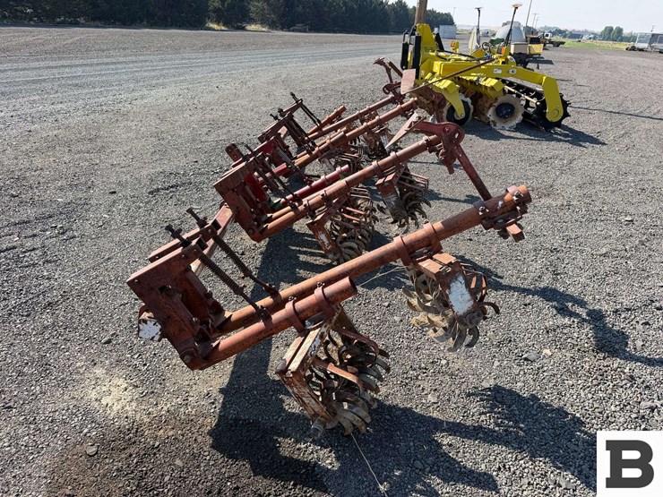 15'-lilliston-rolling-cultivator-toolbar-image-2