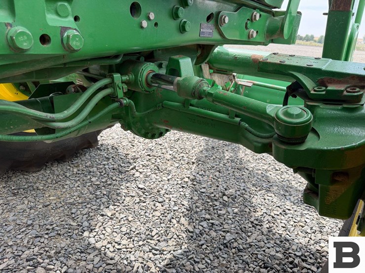 2015-john-deere-6210r-image-51