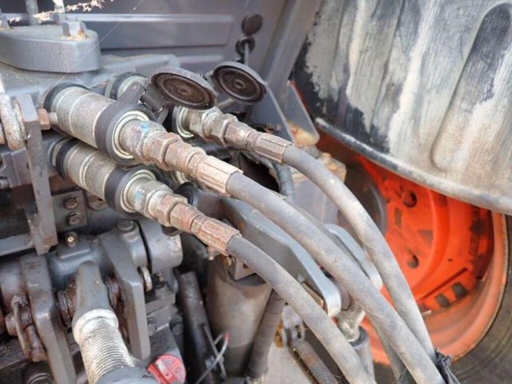 2021-kubota-m4-071-image-57