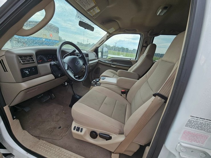 2004-ford-f450-xlt-image-33