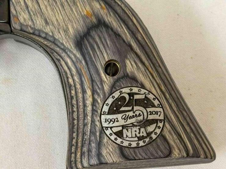 heritage-rough-rider-22/22mag-revolver-image-10