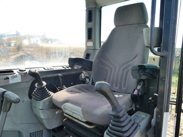 2013-bobcat-e85-image-13