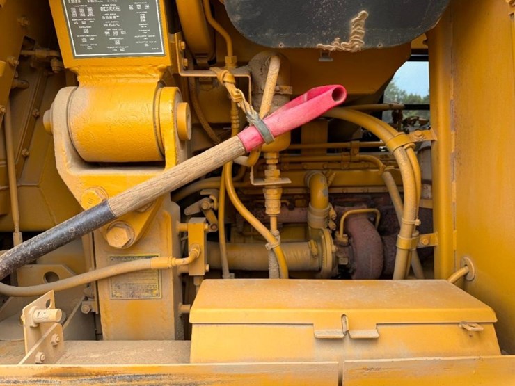 caterpillar-953b-image-23